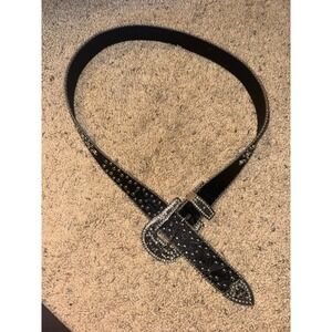 Women's show belt